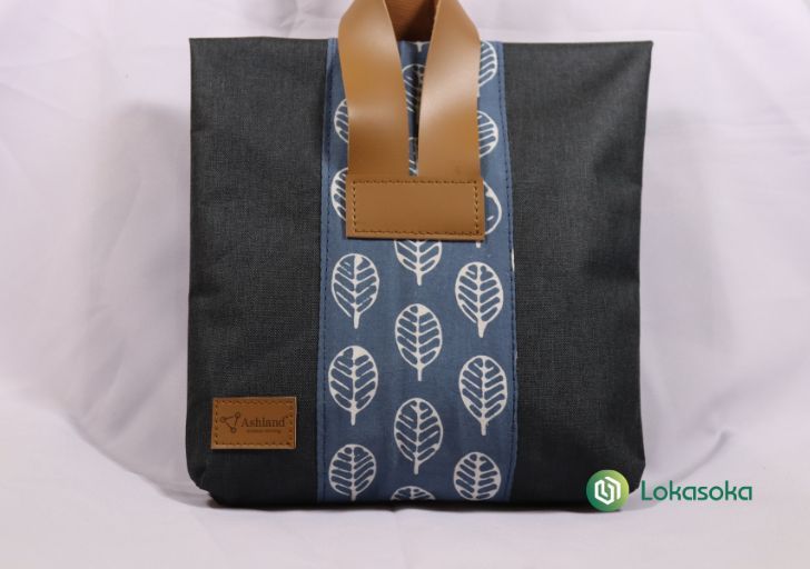 Souvenir pouch dari Lokasoka memiliki kualitas lokal terbaik sebagai hadiah eksklusif